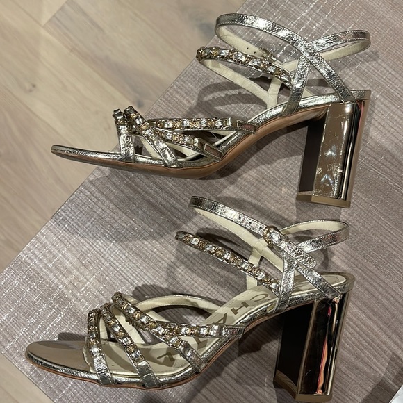 Chanel sandals - Picture 2 of 5